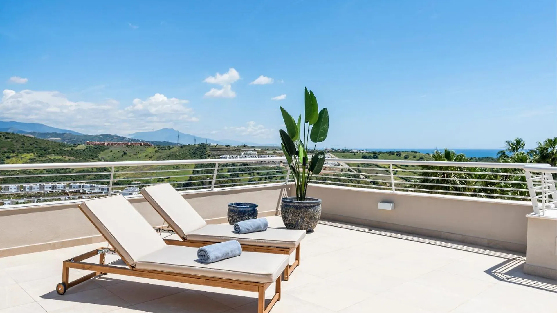 شقة Royal Penthouse Sunny Golf إِستيبونا 0*,